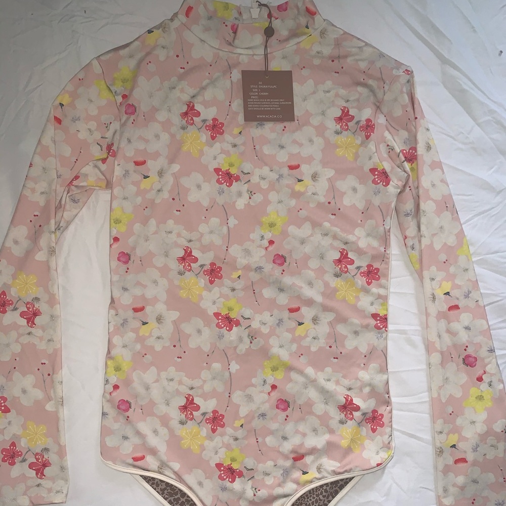 ❌SOLD❌ACACIA EHUKAI CHERRY BLOSSOM